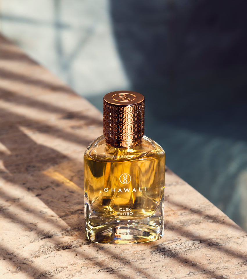 
                        
                          Load image into Gallery viewer, DUSK OUTRO PARFUM
                        
                      