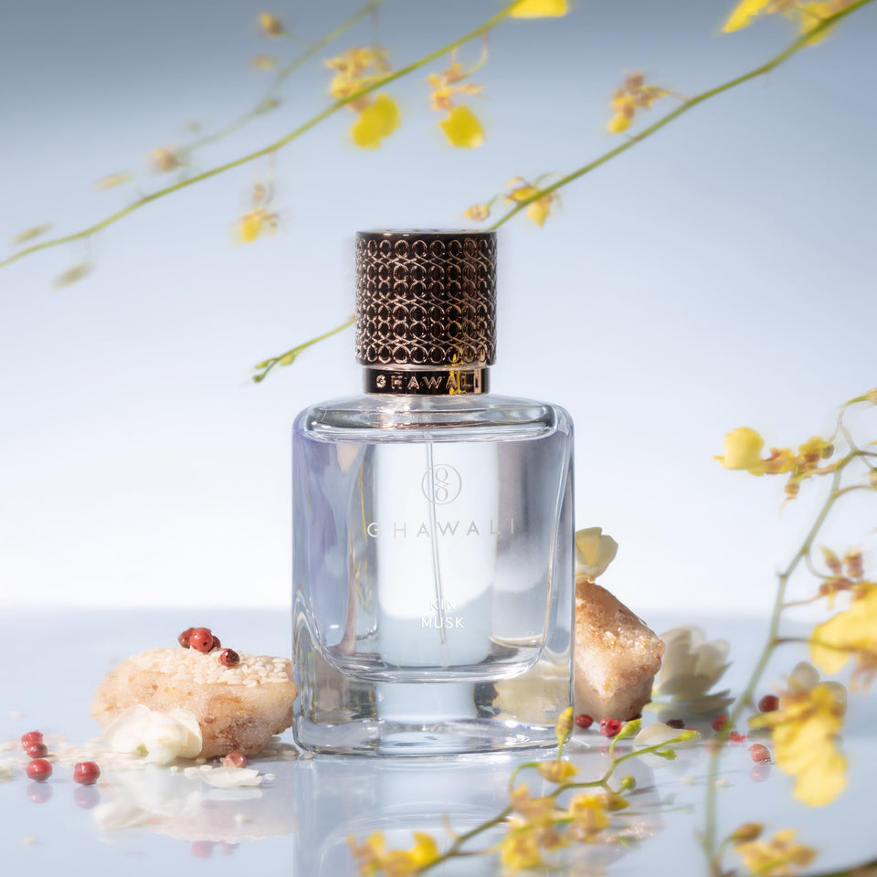 
                        
                          Load image into Gallery viewer, KIN MUSK PARFUM
                        
                      