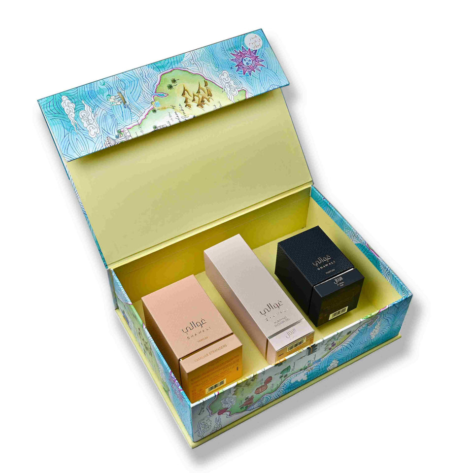 
                        
                          Load image into Gallery viewer, FAMILIAR STRANGER LIMITED EDITION GIFT BOX
                        
                      